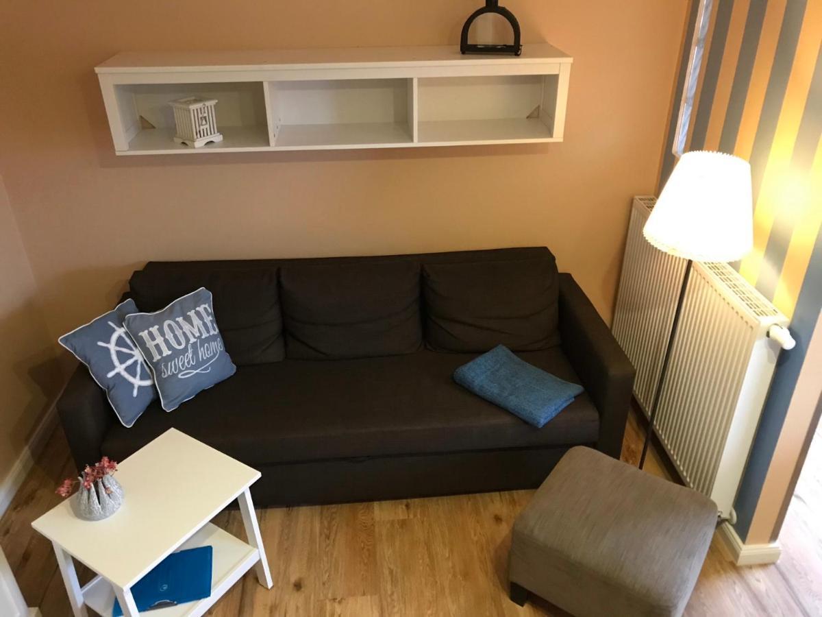 Ferienwohnung "Alter Gutshof" Huehnergott Sellin  Ngoại thất bức ảnh